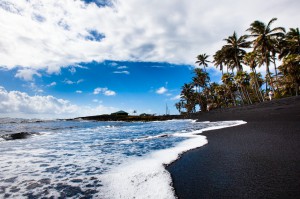 Hawaii "Big Island" - Punaluu Black Sand Beach